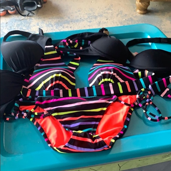Bundle of Victoria secret bikini - Picture 1 of 8